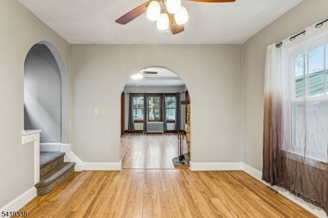 515 E Blancke St, Linden City, NJ 07036