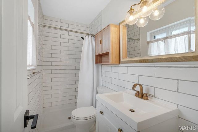 11134 Saucier Drive, Creve Coeur, MO 63141