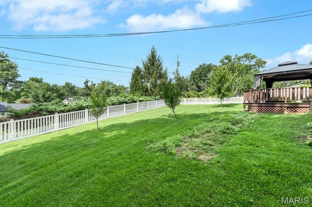11134 Saucier Drive, Creve Coeur, MO 63141