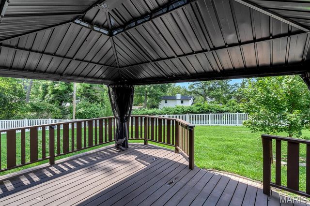 11134 Saucier Drive, Creve Coeur, MO 63141
