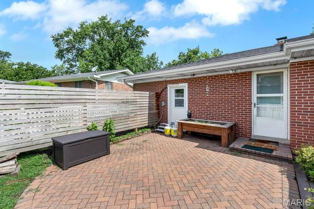 11134 Saucier Drive, Creve Coeur, MO 63141