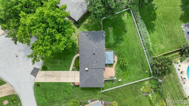 11134 Saucier Drive, Creve Coeur, MO 63141