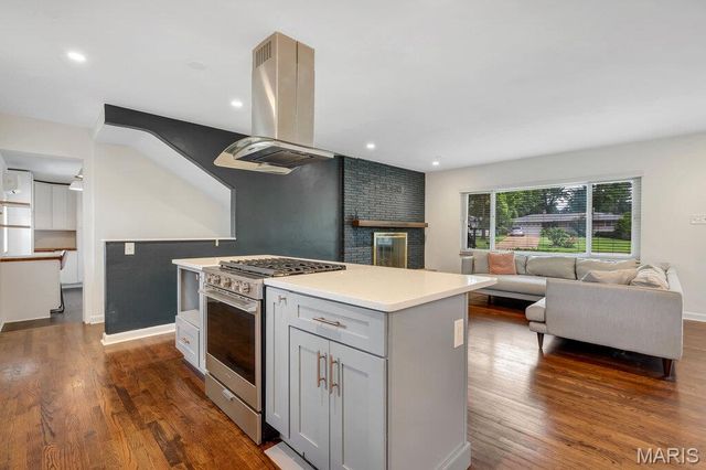 11134 Saucier Drive, Creve Coeur, MO 63141