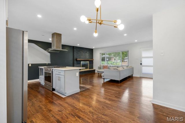 11134 Saucier Drive, Creve Coeur, MO 63141