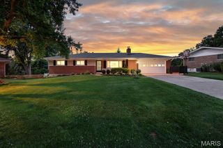 11134 Saucier Drive, Creve Coeur, MO 63141