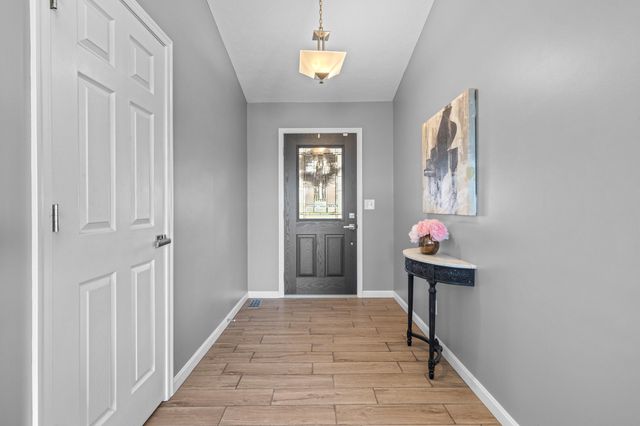 3326 Falling Brook Way, Burlington, KY 41005