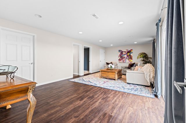 3326 Falling Brook Way, Burlington, KY 41005