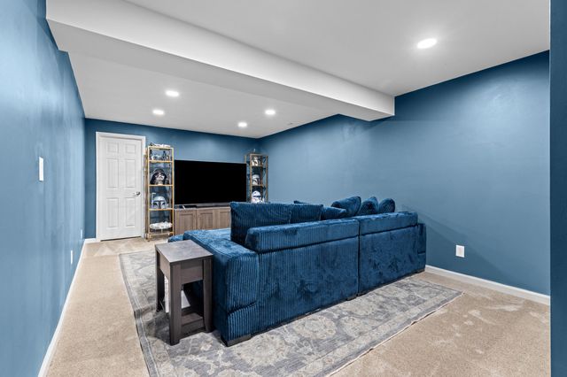 3326 Falling Brook Way, Burlington, KY 41005