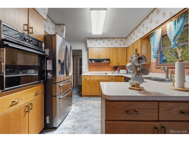 171 Fordham Cir, Pueblo, CO 81005