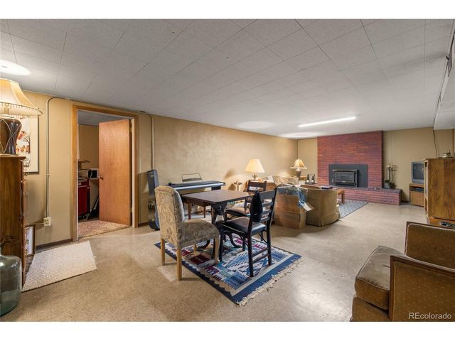 171 Fordham Cir, Pueblo, CO 81005