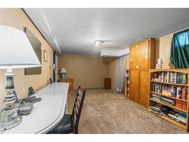 171 Fordham Cir, Pueblo, CO 81005