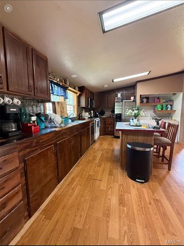 1628 Pendleton Road, Farmington, MO 63640