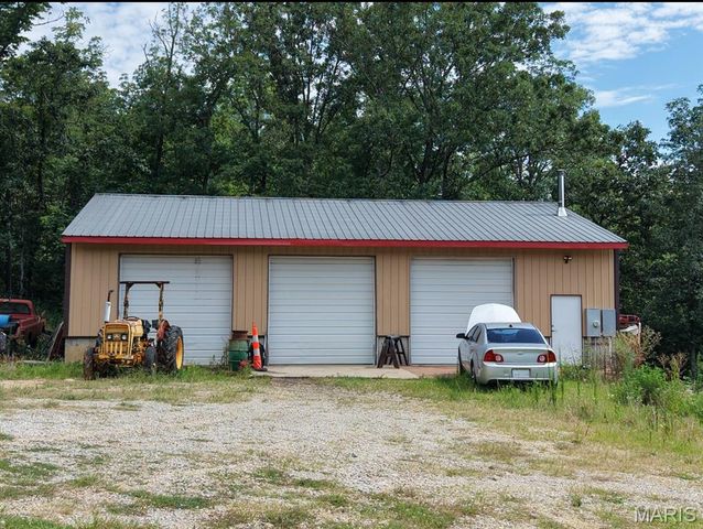 1628 Pendleton Road, Farmington, MO 63640