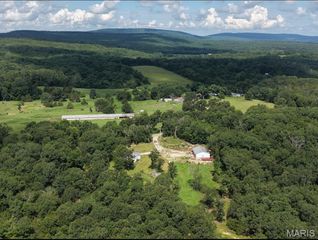 1628 Pendleton Road, Farmington, MO 63640