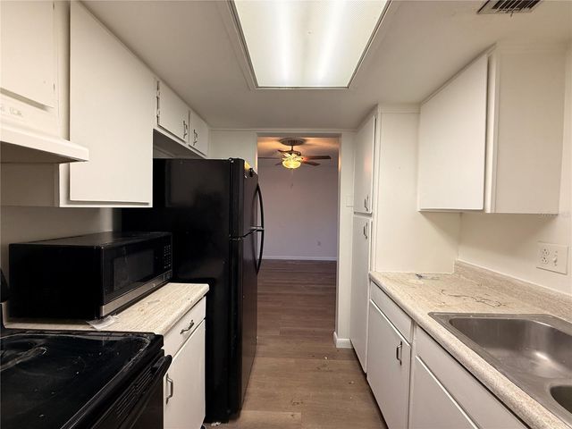 920 LAKE DESTINY ROAD C, Altamonte Springs, FL 32714