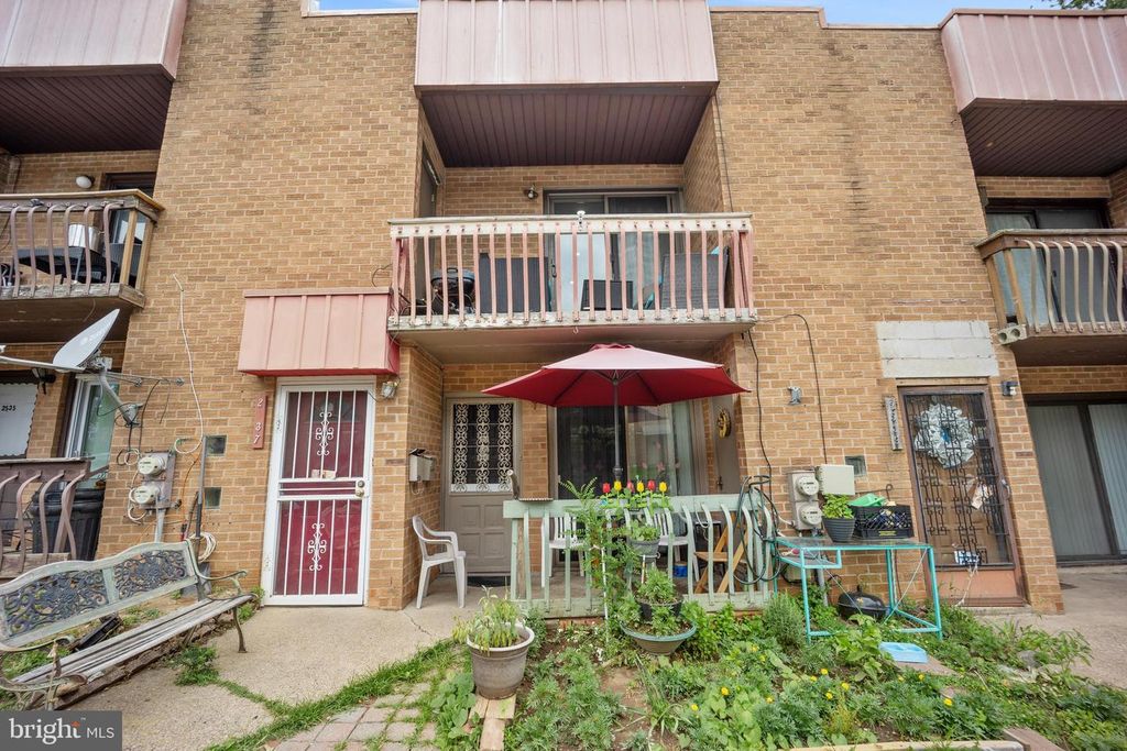 2537 SHELMIRE AVE, Philadelphia, PA 19152