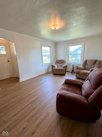 2921 10th Street, Columbus, IN 47201