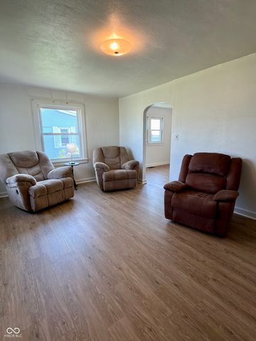 2921 10th Street, Columbus, IN 47201