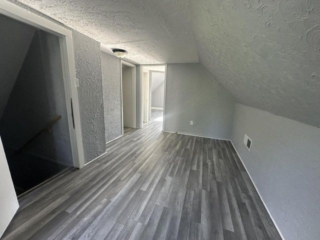 3240 N 40th STREET, Milwaukee, WI 53216