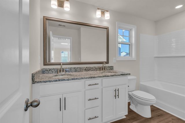 2033 Halton Oaks Drive, Spartanburg, SC 29303