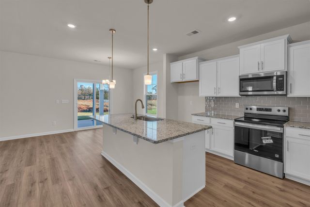 2033 Halton Oaks Drive, Spartanburg, SC 29303