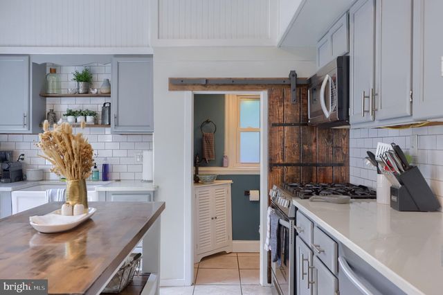 214 E NEW ST, Lancaster, PA 17602