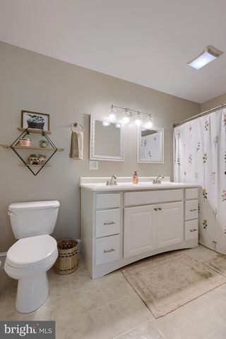 214 E NEW ST, Lancaster, PA 17602