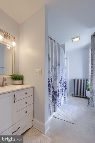 214 E NEW ST, Lancaster, PA 17602