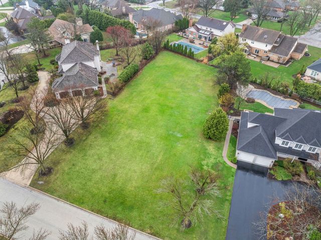 343 Hambletonian Drive, Oak Brook, IL 60523