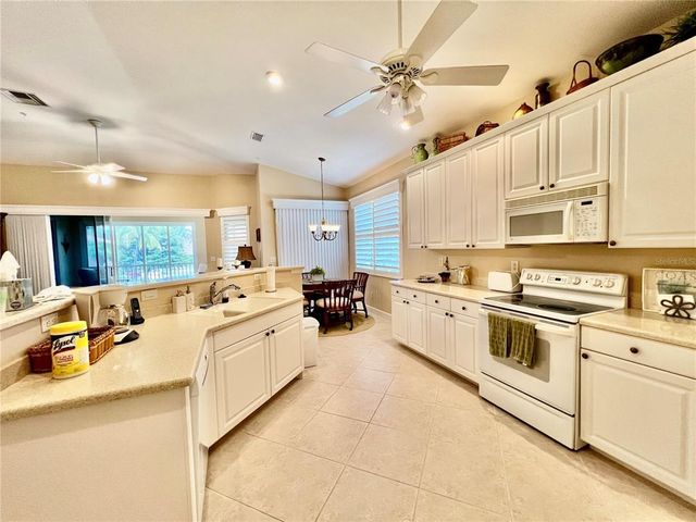 3304 SUNSET KEY CIRCLE D, Punta Gorda, FL 33955