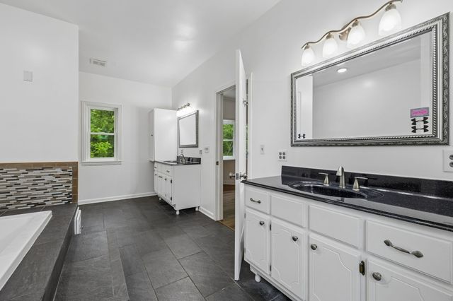 1397 Blue Creek Road, E, Waverly, TN 37185