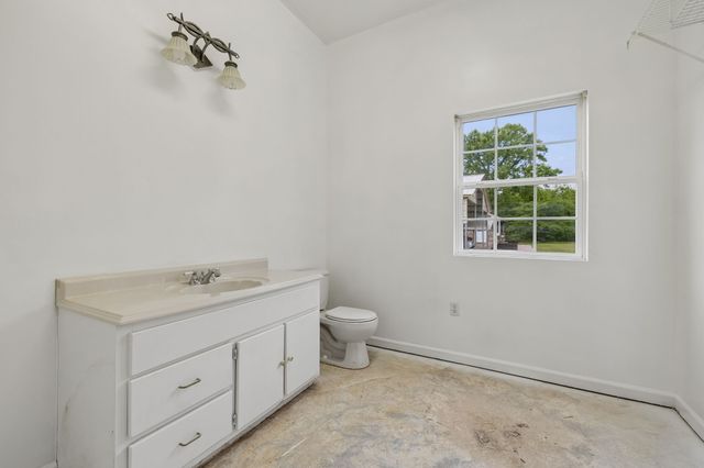 1397 Blue Creek Road, E, Waverly, TN 37185