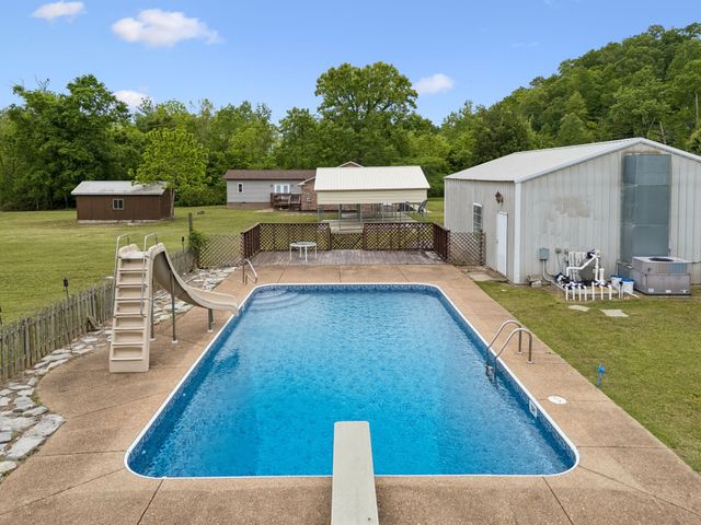 1397 Blue Creek Road, E, Waverly, TN 37185