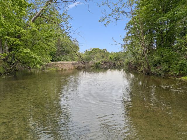 1397 Blue Creek Road, E, Waverly, TN 37185