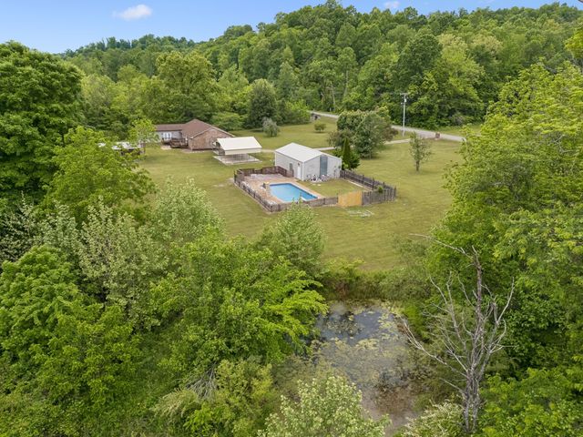 1397 Blue Creek Road, E, Waverly, TN 37185