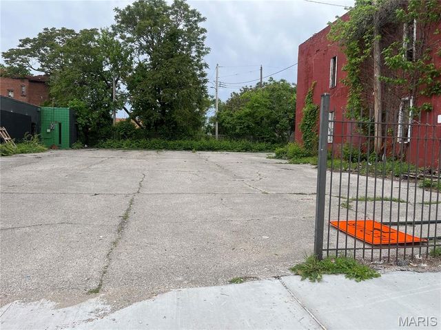 1441 Cass Avenue, St Louis, MO 63106