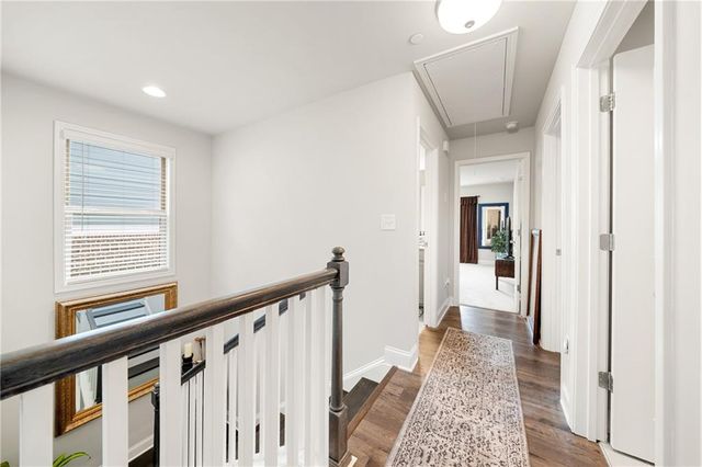 130 Maple Creek Way, Woodstock, GA 30188