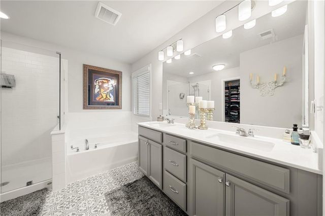 130 Maple Creek Way, Woodstock, GA 30188