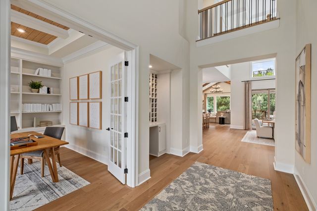 835 Brook Hollow Rd, Nashville, TN 37205