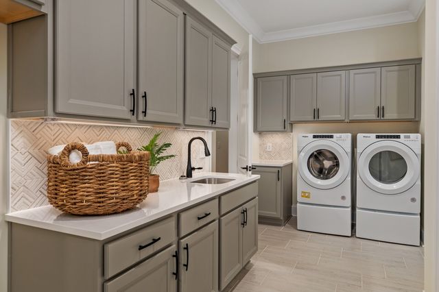 835 Brook Hollow Rd, Nashville, TN 37205