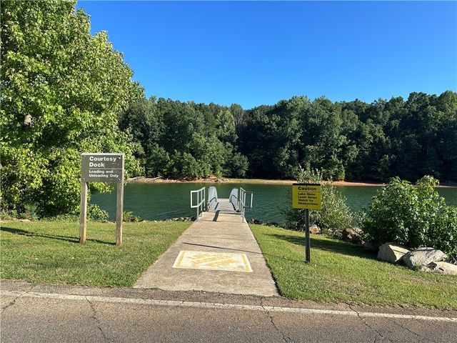 266 Brandywine Drive, Westminster, SC 29693