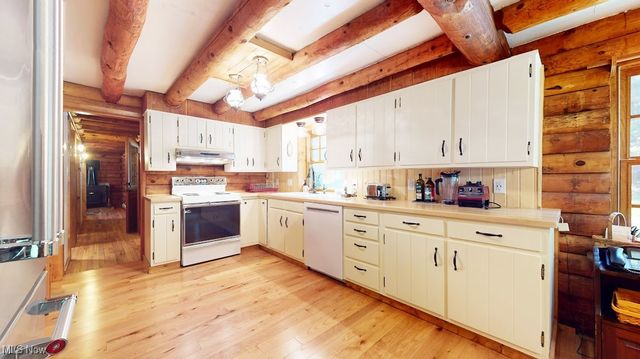 9471 Sherman Road, Chesterland, OH 44026