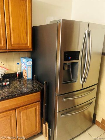 8118 Cheyenne Street, Detroit, MI 48228