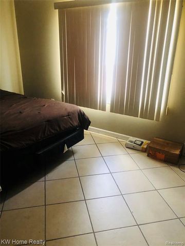 8118 Cheyenne Street, Detroit, MI 48228