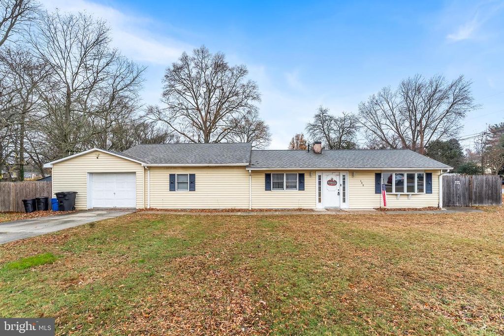 145 LINCOLN DR, Pennsville, NJ 08070