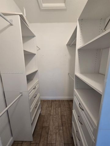 2705 SE 15th St, Homestead, FL 33035