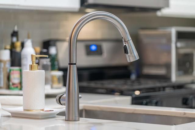 12604 Carmel Country Road 17, San Diego, CA 92130