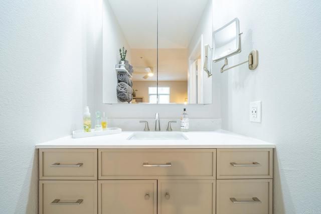 12604 Carmel Country Road 17, San Diego, CA 92130