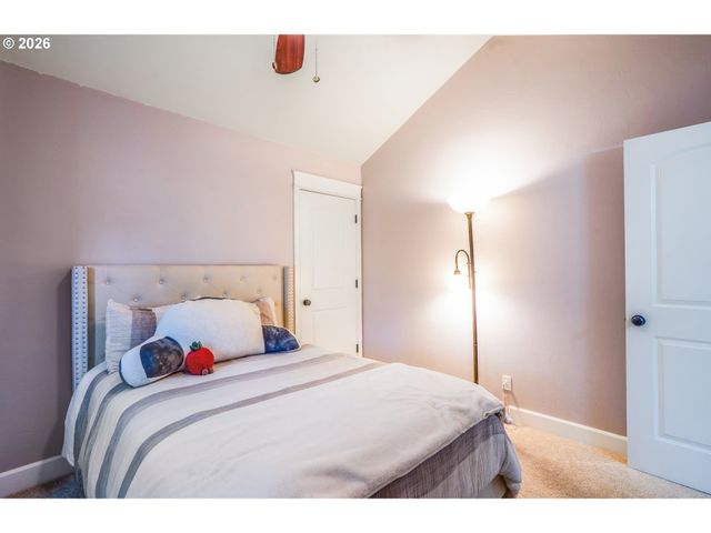 741 S 47TH St, Springfield, OR 97478