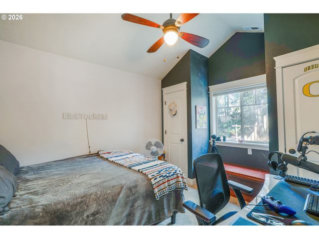 741 S 47TH St, Springfield, OR 97478